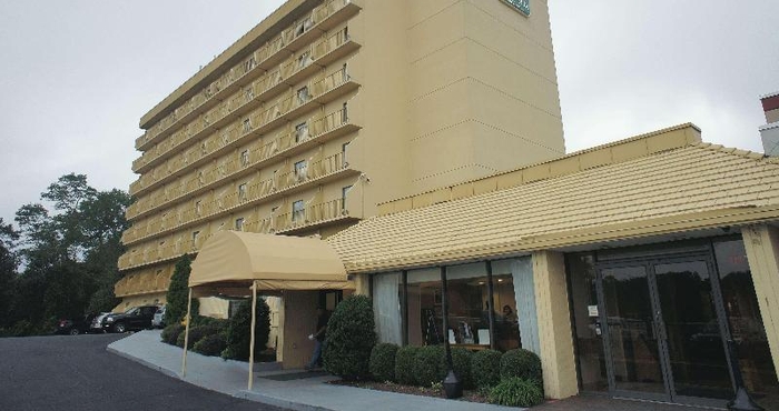 Exterior La Quinta Inn & Suites Stamford