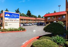 外部的 3 Americas Best Value Airport Inn