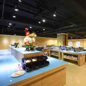 Mola Mola Four Seasons 1, 酒店 万荣乡