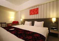 Others 2 Mola Mola Four Seasons