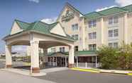 Bangunan 4 Country Inn & Suites By Radisson Woodbridge