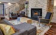 Lobby 5 Country Inn & Suites By Radisson Woodbridge
