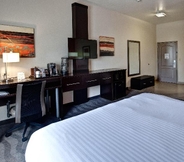 Bedroom 7 Holiday Inn Express Wichita Northwest - Airport Ar