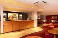 Bar, Cafe and Lounge Travelodge Worcester