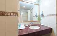 Toilet Kamar 2 Royal Fort Hotel