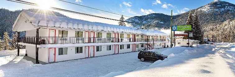 Exterior SureStay Hotel by BW Rossland Red Mountain