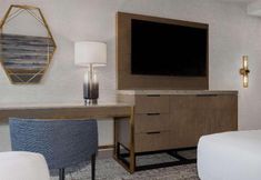 Others 6 DoubleTree by Hilton Kingston