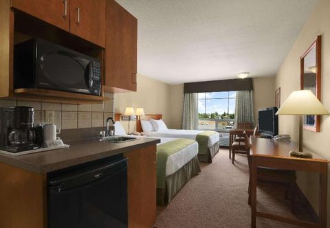 Others Super 8 by Wyndham Fort St. John BC