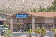 ภายนอกอาคาร Travelodge Inn & Suites by Wyndham Yucca Valley