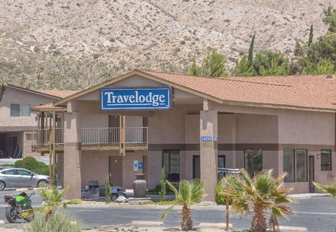 Exterior Travelodge Inn & Suites by Wyndham Yucca Valley