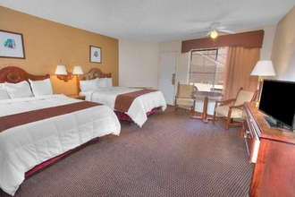 Bedroom 4 Travelodge Inn & Suites by Wyndham Yucca Valley