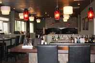 Bar, Cafe and Lounge Podollan Inn Salmon Arm