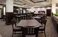 Restoran 3 Holiday Inn Express & Suites New Liskeard