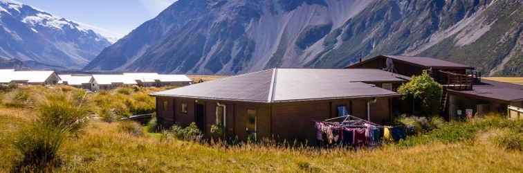 Exterior YHA Mount Cook