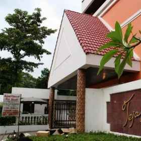 Teja Lakeview Apartments 1, Hotel HOSTBKK Arts Center / Dance Studio