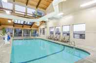 Swimming Pool Super 8 by Wyndham Grants Pass
