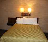 Bedroom 7 Knights Inn Grand Rapids