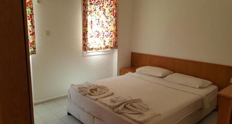 Bedroom 2 Tolan Apartments