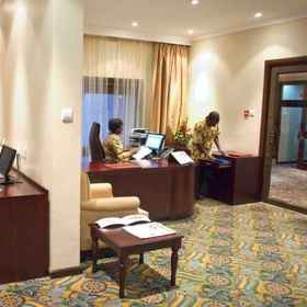 Sunbird Capital 1, 酒店 利隆圭