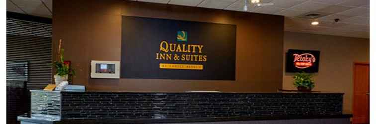 Lobby Quality Inn & Suites Saskatoon