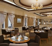 Restaurant 2 Divan Suites Batumi