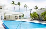 Swimming Pool 4 Oaks Hervey Bay Resort and Spa