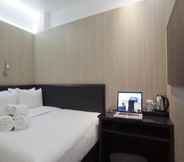 Bedroom 6 Z Hotel Victoria