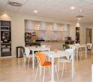 Restoran 4 B&B Hotel Madrid Las Rozas