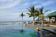 Swimming Pool Central Hotel Ngwe Saung