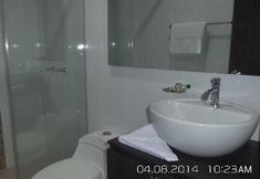 Others 4 Stay Blue Hotel