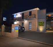 Exterior 4 Best Western Bluegum Motel