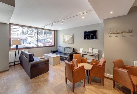Lobby Pierre & Vacances Andorra Peretol Sunari