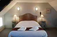 Bedroom Hotel Le Bretagne