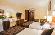 Bilik Tidur 7 Throne Beach Resort & SPA