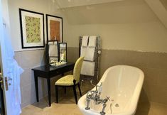 Others 5 Lower Slaughter Manor