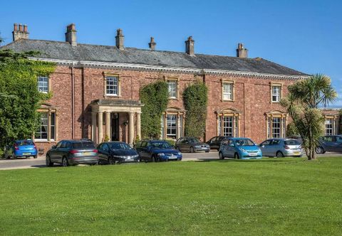 외관 Cedar Falls Health Farm