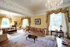 공용 공간 Cedar Falls Health Farm