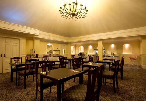 อื่นๆ Almondsbury Interchange Hotel