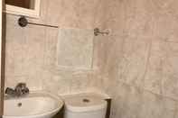 Toilet Kamar Aberdeen Guest House