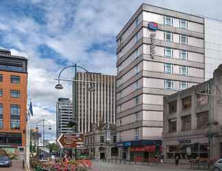 ภายนอกอาคาร 2 Travelodge Birmingham Central