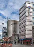 EXTERIOR_BUILDING Travelodge Birmingham Central