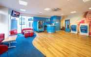 Lobby 6 Travelodge Birmingham Central