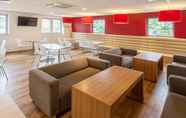 Bar, Cafe and Lounge 6 Travelodge Bracknell Central