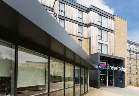 Exterior Travelodge Cambridge Newmarket Road