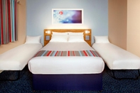 Bilik Tidur Travelodge Cardiff Central Queen Street