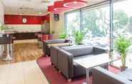 Lobi 2 Travelodge London Twickenham