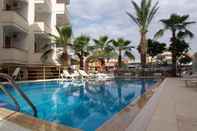 Swimming Pool Semiz Suite Hotel