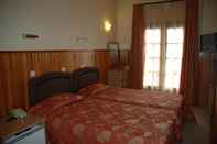 Bedroom Bitouni Hotel