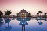 Swimming Pool Movenpick Beach Resort Al Khobar