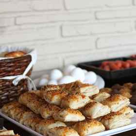 Bunk1 , 飯店Quartz Clinique | Botoks | Dudak Dolgusu | Vaser Liposuction | Meme Büyütme